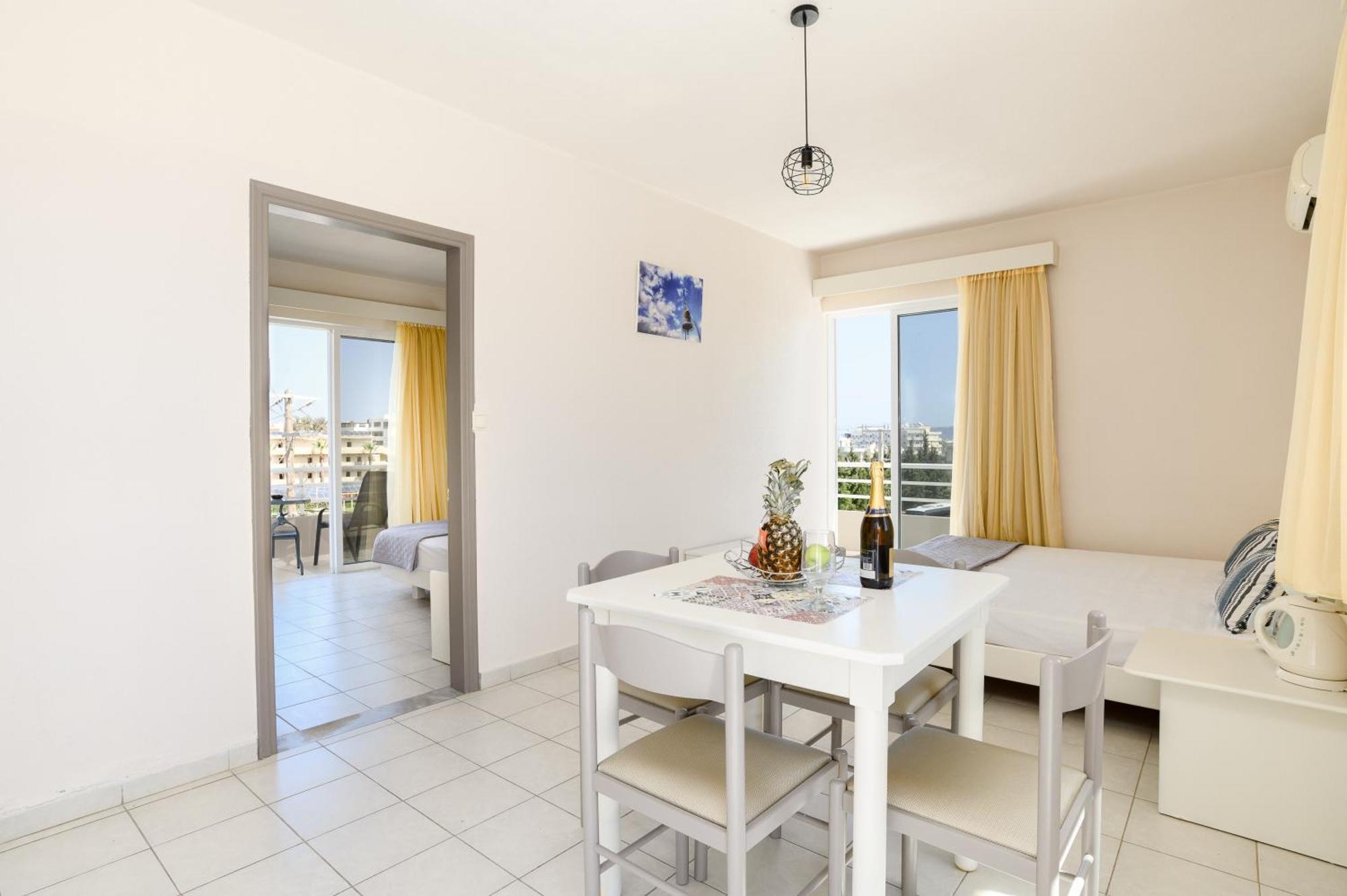 Eugenia Studios & Apartments Ialysos  Luaran gambar